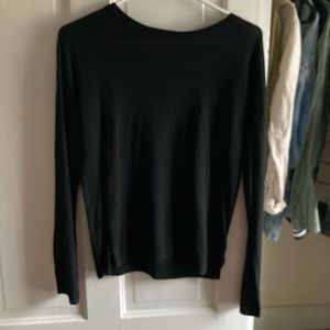 Classic back sweater